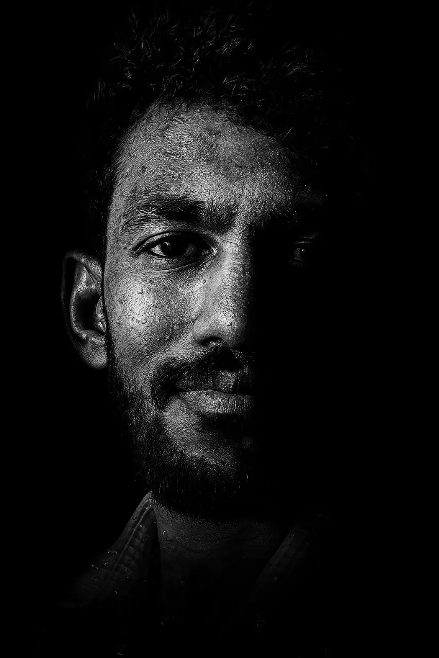 Black and white portrait of Venusha Thishan